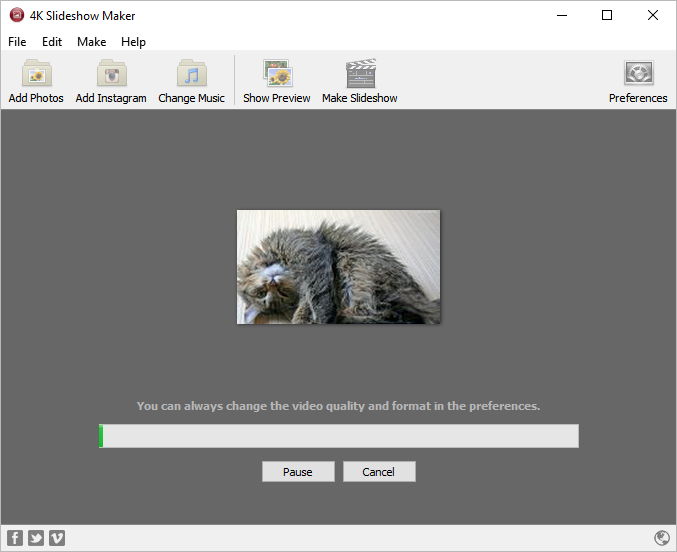 Wait until slideshow compiling in 4k Slideshow maker